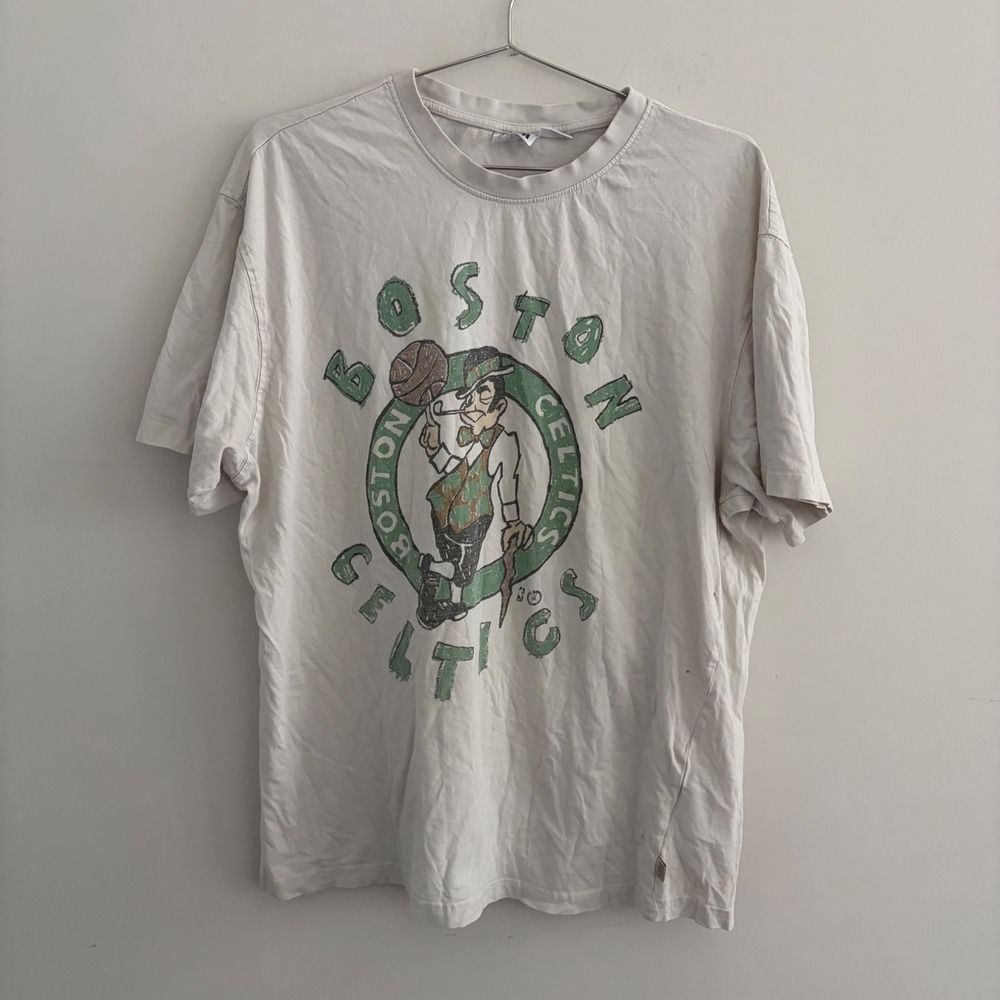 NBA Boston Celtics Graphic T-Shirt Off White Men XL Basketball Tee